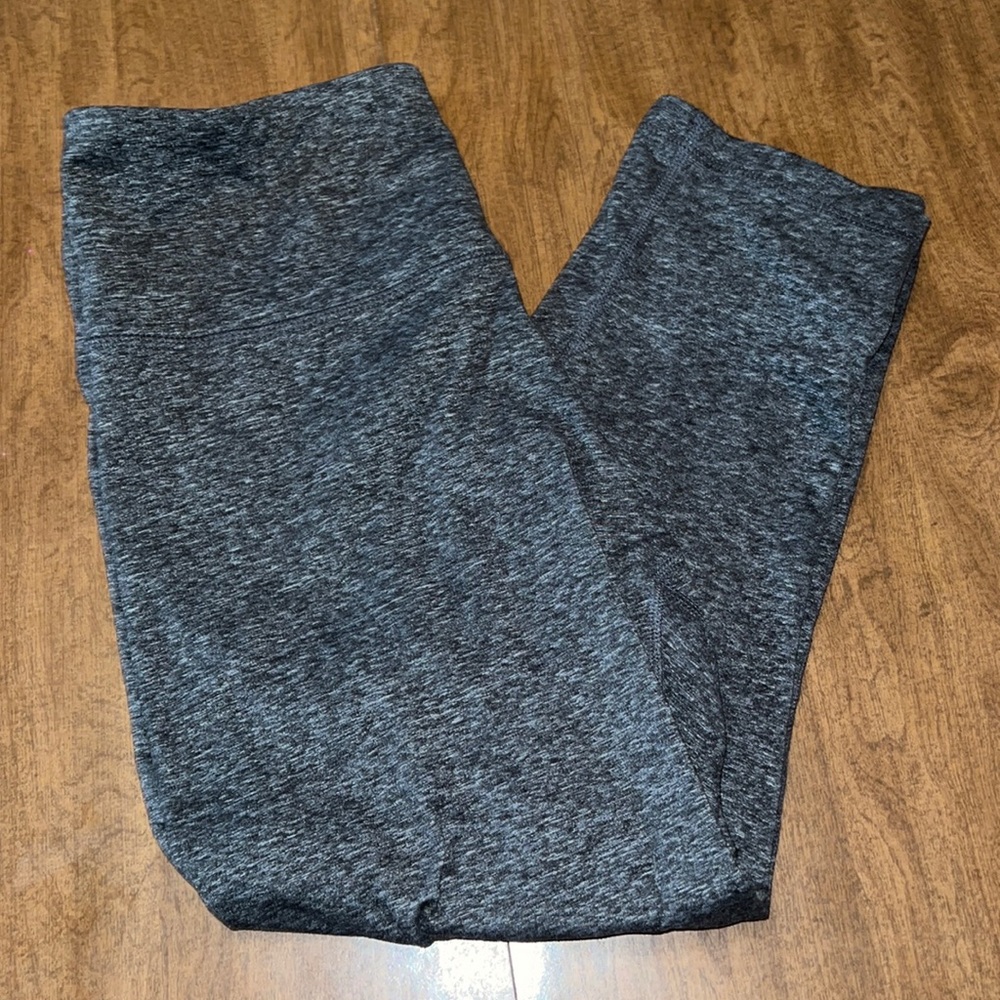 Large Old Navy Active Go Dry Workout Capri